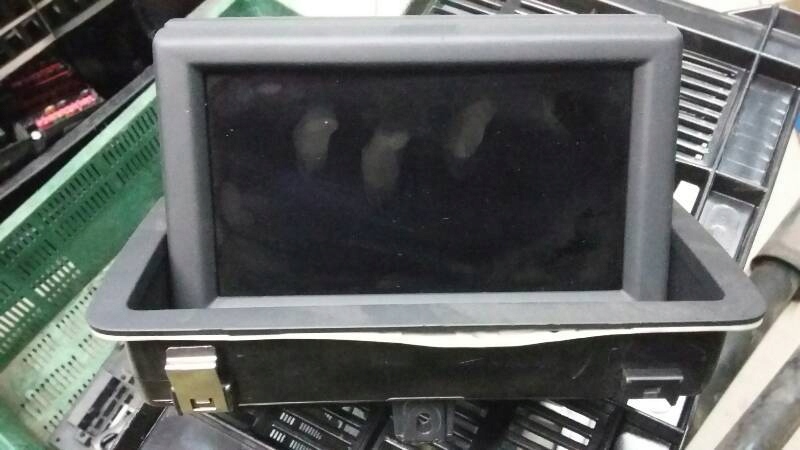 фото №1, Дисплей 8x0857273b audi a1