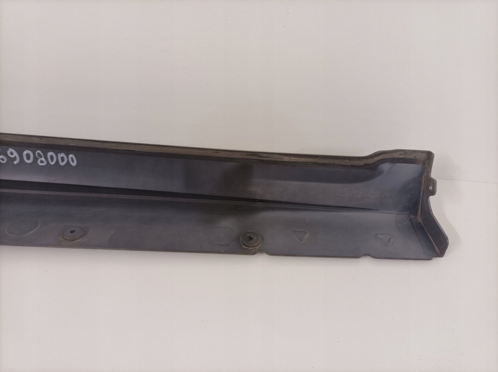 Молдинг порог левая smart 453 brabus Киев