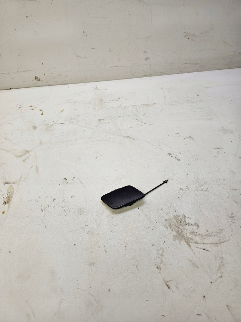 фото №1, Заглушка бампера перед audi a4 b9 8w0807241