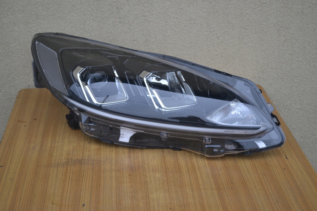 Купить Фара правый перед правый  ford kuga mk3 3 led lv4b-13e014-cd