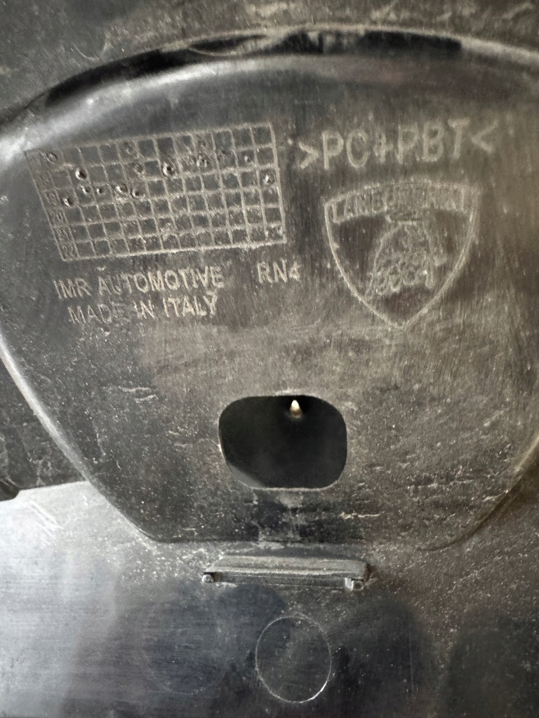 Передний zdrrzak бампер перед lamborghini urus 4ml с Разборки