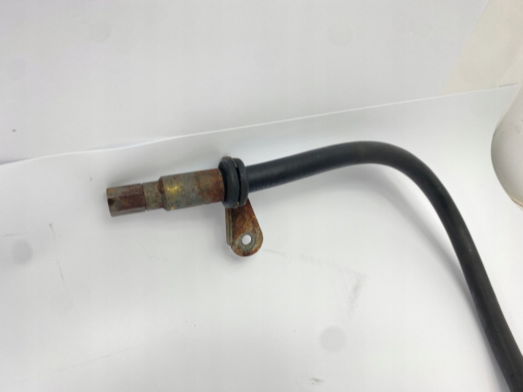 фото №10, Шланг пабтрубок  насоса усилителя уровень mercedes w124 sedan kombi coupe cabrio