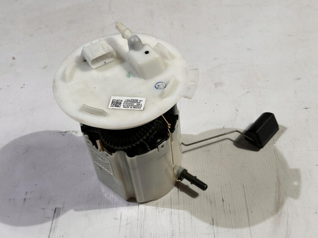 фото №1, Насос помпа топлива chevrolet camaro ss 6.2 2009 - 2015