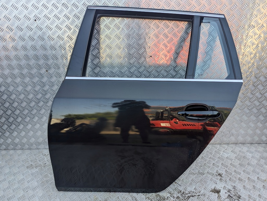 фото №1, Bmw e61 дверь левый задняя задние чёрные