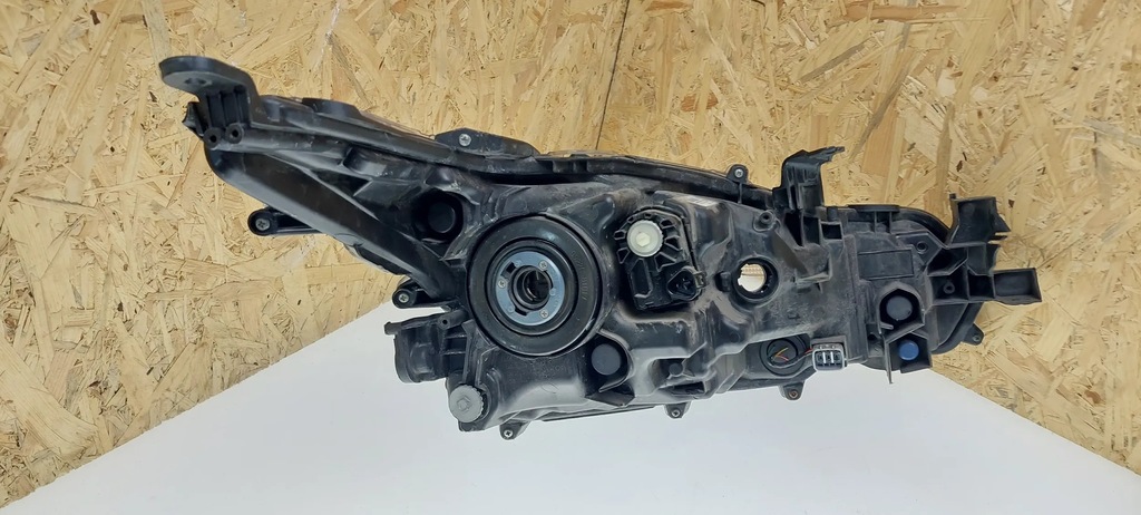 фото №9, Toyota corolla e210 e21 2020 лампы передние