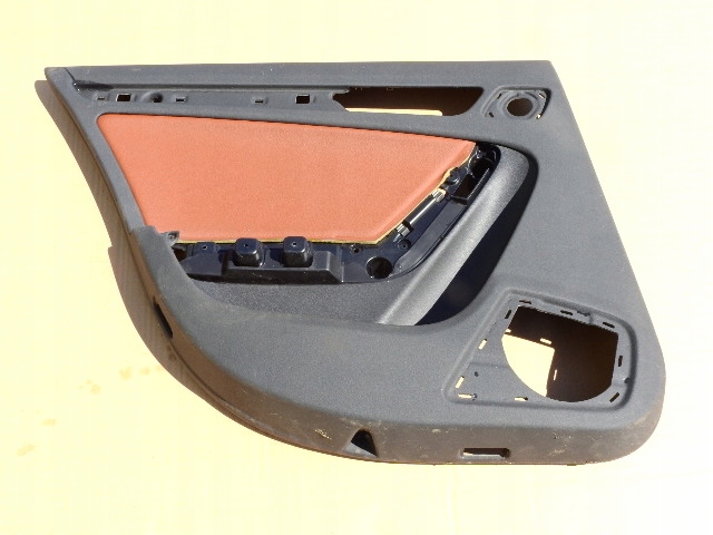фото №1, Audi a4 b8 8k обшивка обивка дверь левый задняя 8k0867305
