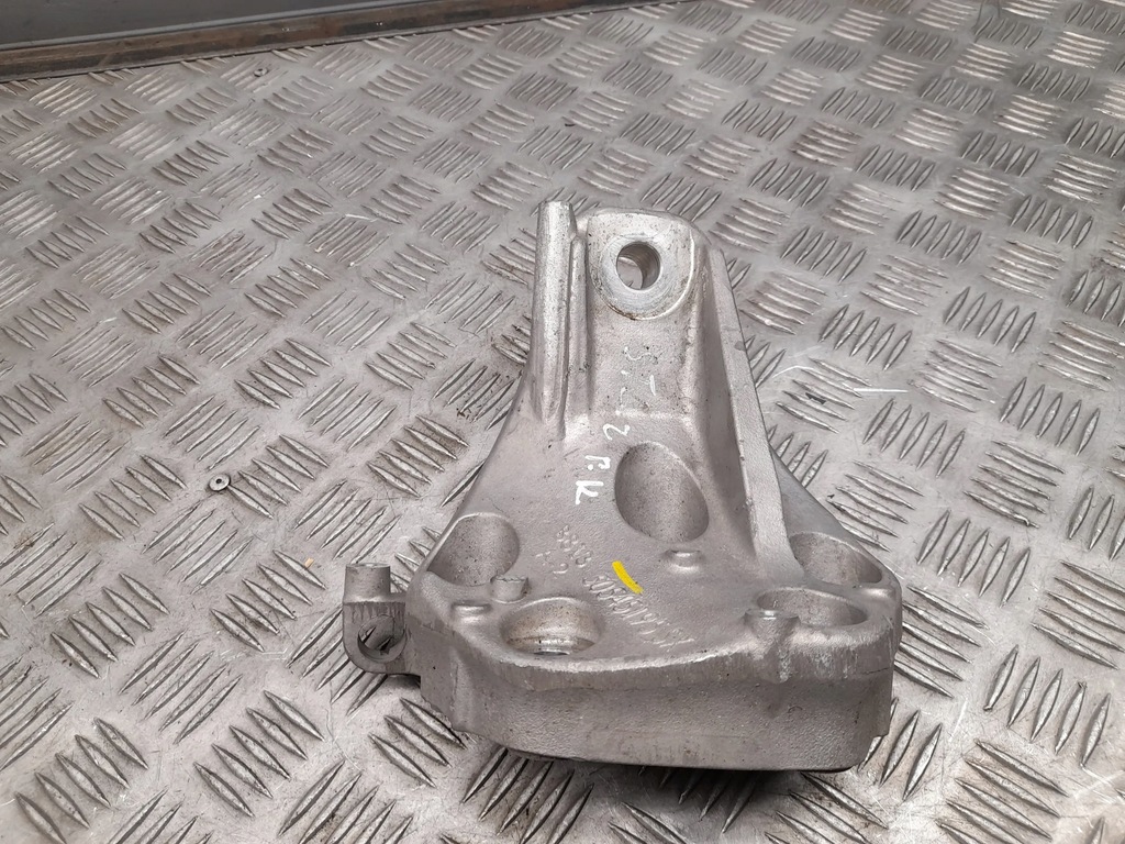 фото №1, Alfa romeo stelvio 50545195 левая кронштейны i лапы