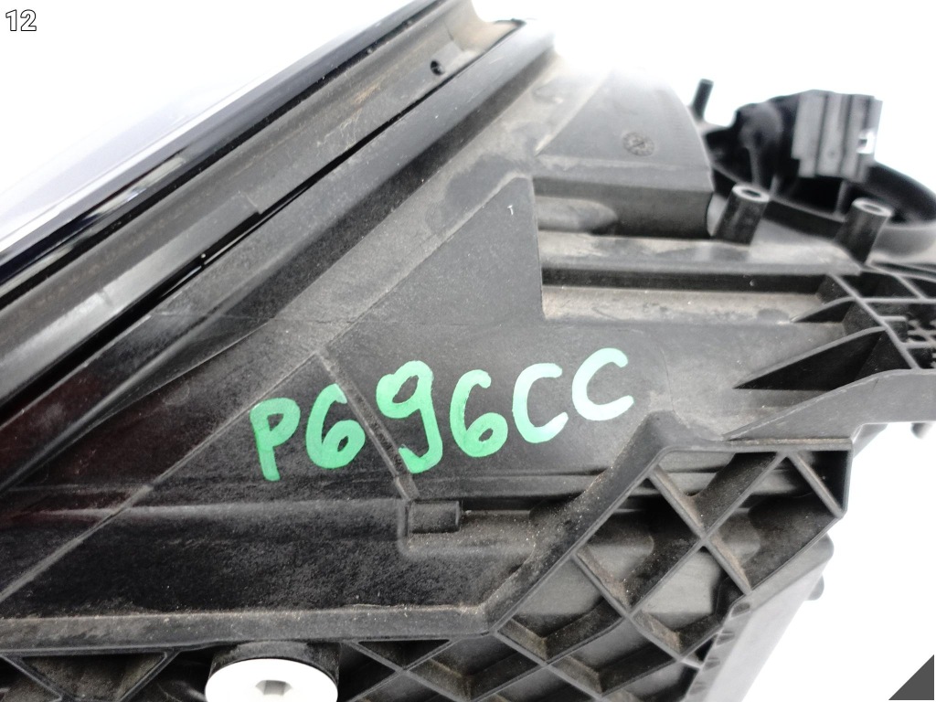 фото №13, Porsche 911 992 gt3 9p5 21- лампа full led matrix x-sight правая перед eu