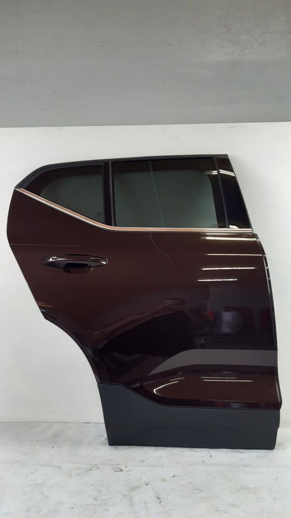 фото №1, Volvo xc40 двері праве задня 722