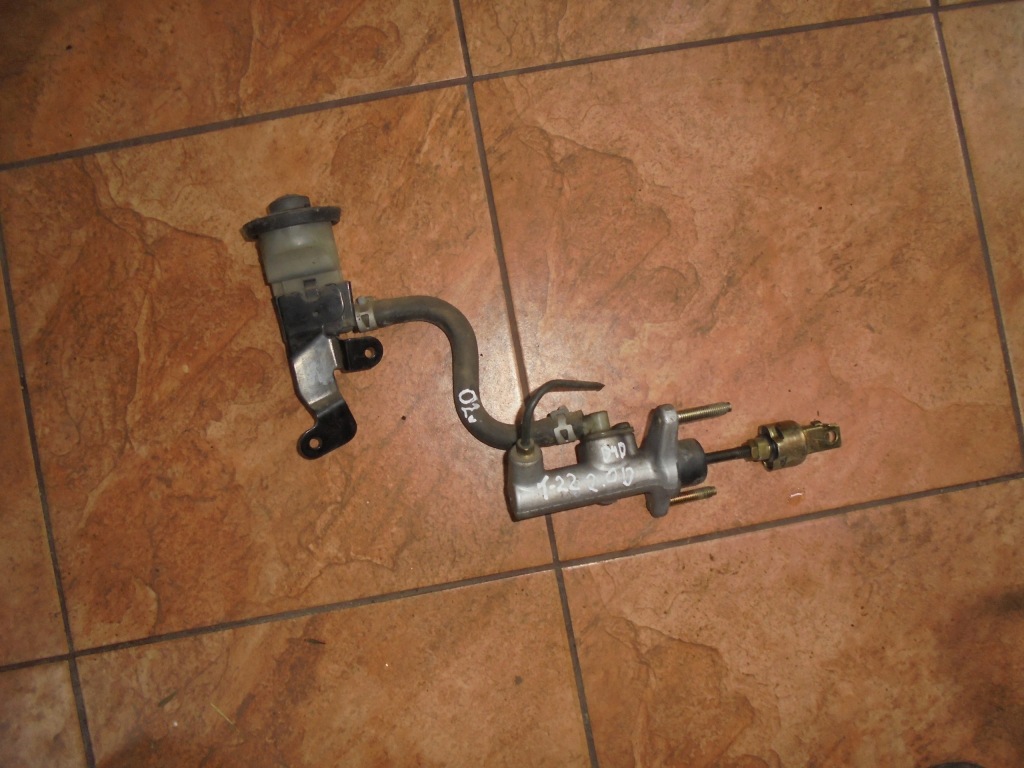 фото №2, Помпа сцепления toyota avensis t-22