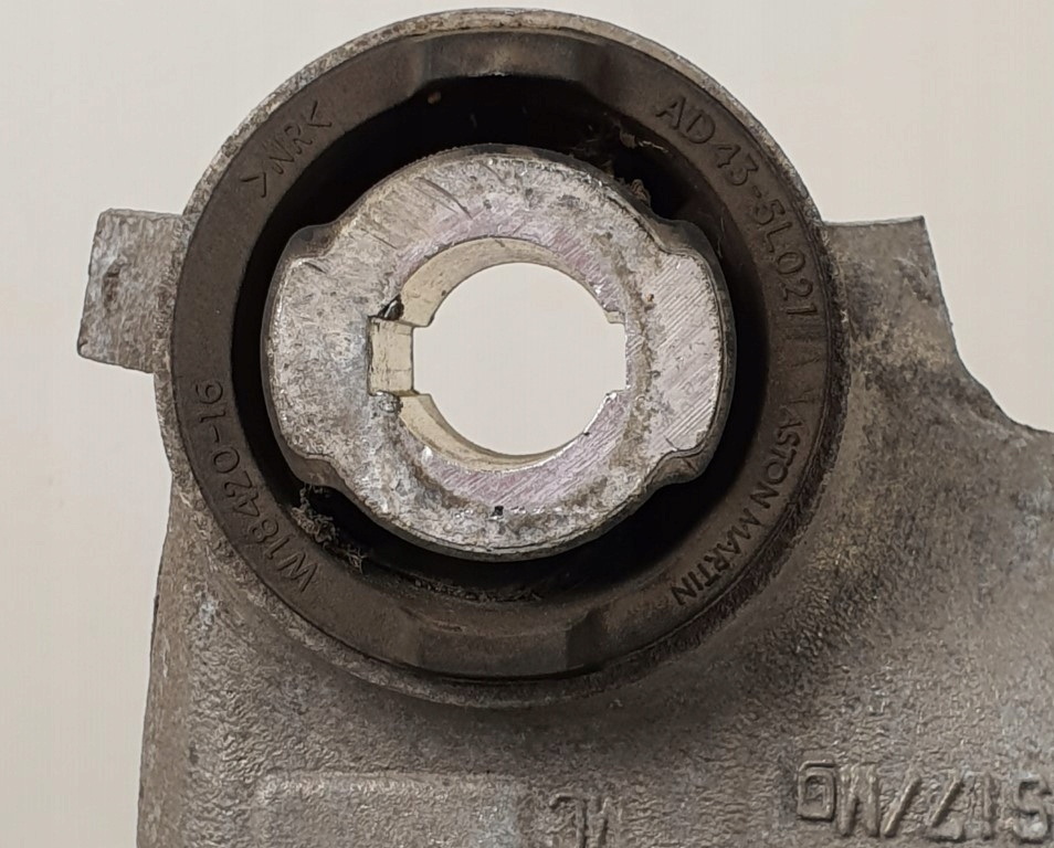 фото №2, Підрамник підрамник балка задня aston martin rapide