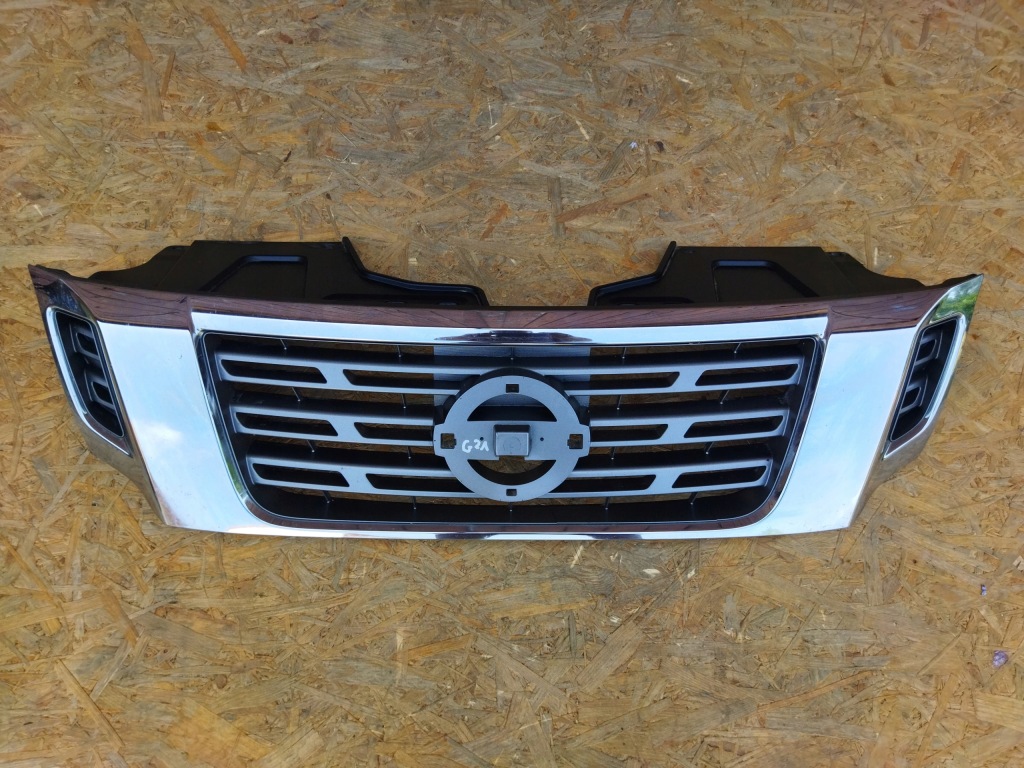 фото №1, Nissan navara d23 np300 15- решітка радіатора решітка радіатора g21