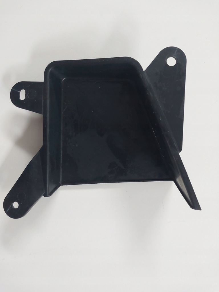 фото №8, Space star решётка вентиляции багажника задняя 12 - впуск комплект