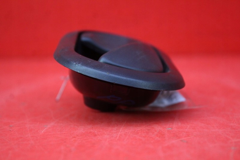 фото №5, Ручка внутренняя правая перед 8200733847 dacia dokker 12-17