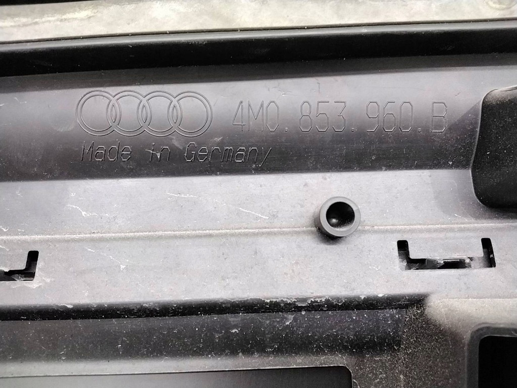 фото №6, Audi q7 4m 2017 перед сторона права молдинг двері передніх