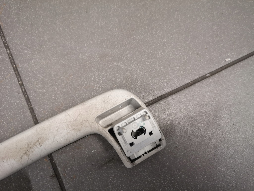 фото №5, Ручка потолочный audi a6 c6 8p0857607n