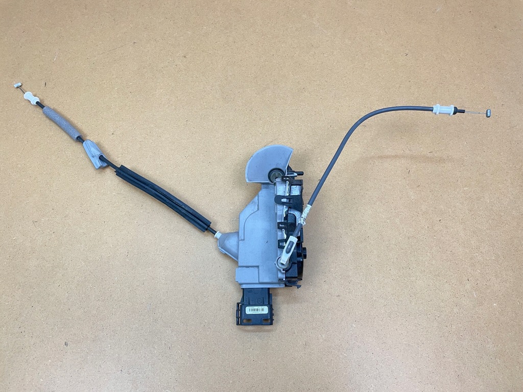 фото №1, Peugeot 308 замок дверь