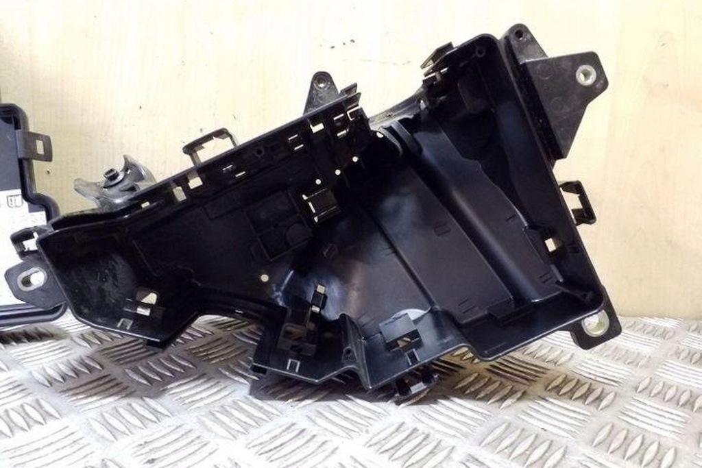 фото №9, Коробка предохранителей volvo xc90 i 31398001 2.0l бензиновый 179kw 2020