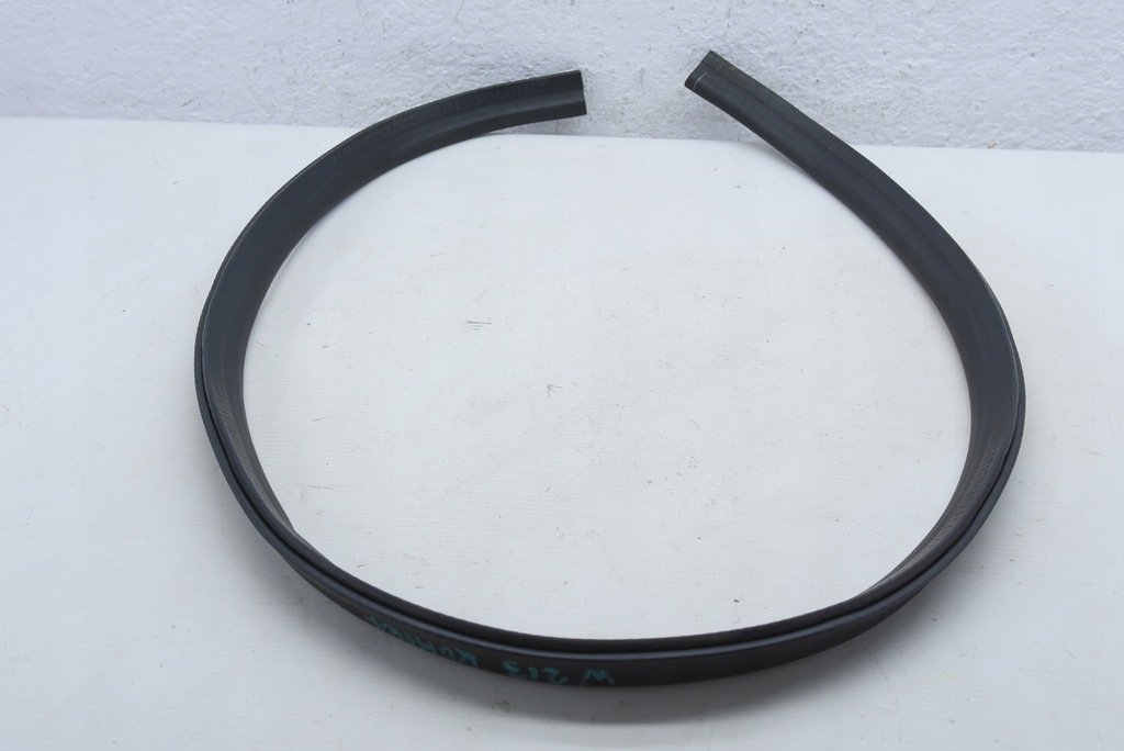 фото №1, Mercedes w213 прокладка отсек перегородка