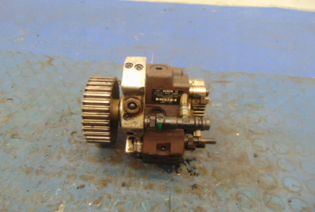 фото №1, Volvo v40 i насос впрыскная 1.9dci 0445010075