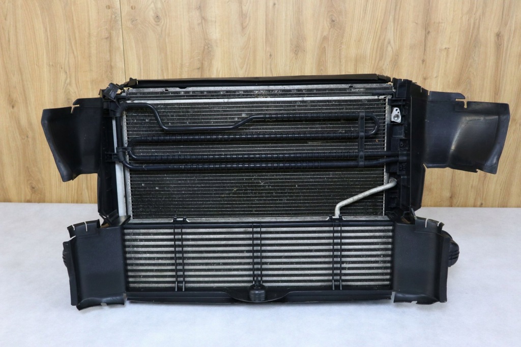 фото №1, Mercedes slk r172 радіатор вентилятор комплект 2.2 cdi a2049066802