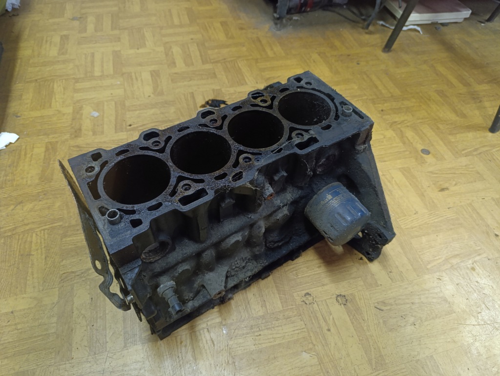 фото №1, Блок двигуна opel astra h 315032144