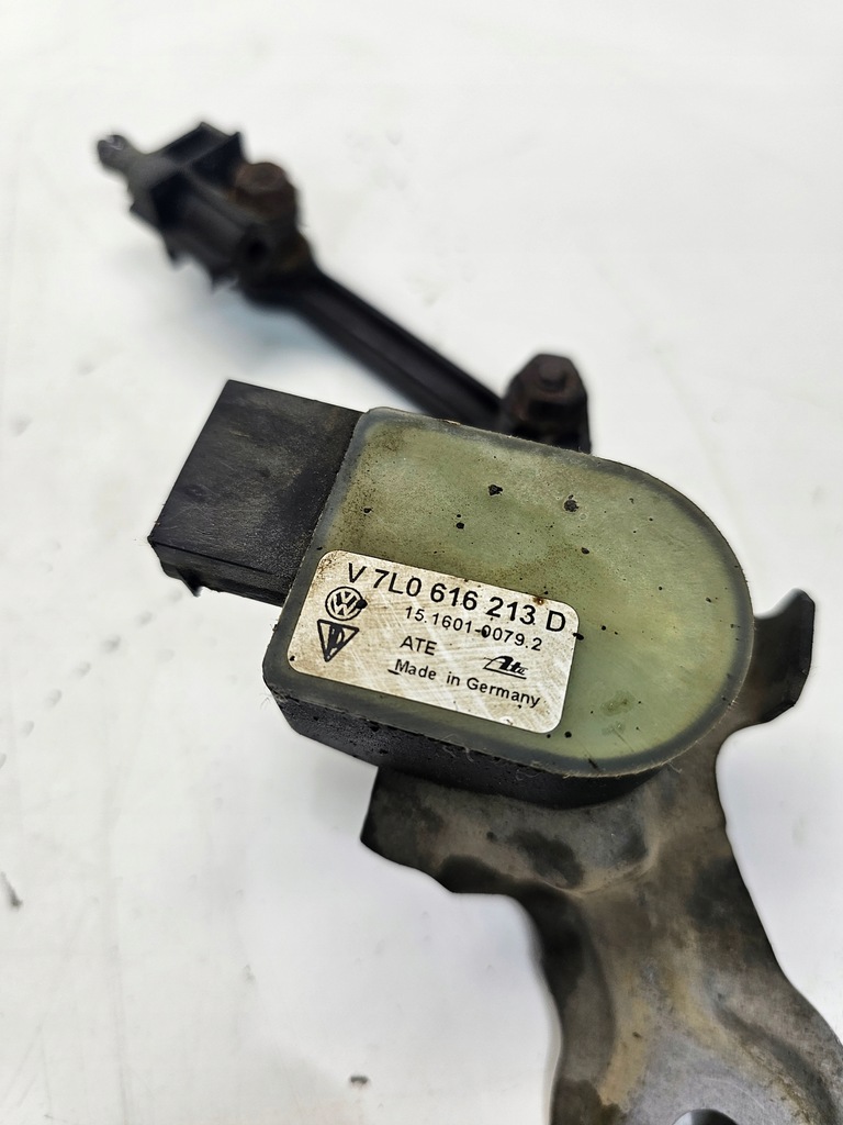 фото №5, Датчик вирівнювання світла audi q7 4l 7l0616213d