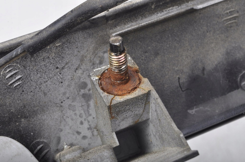 фото №13, Chevrolet tacuma накладка молдинг кришки 96310352