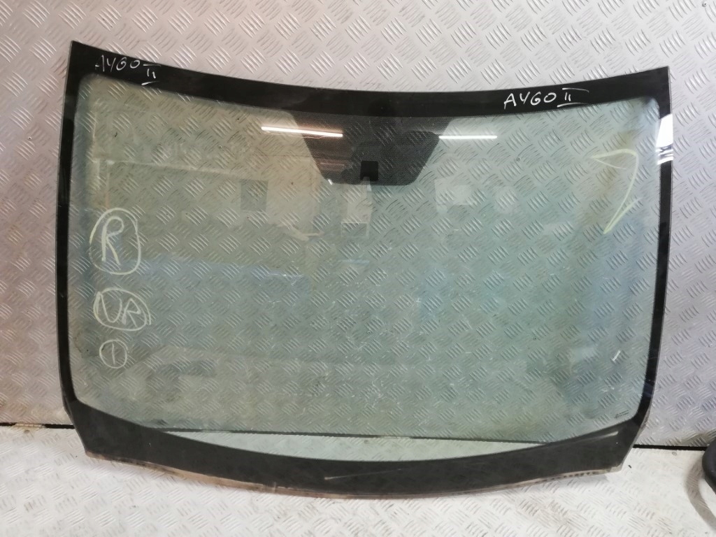 фото №1, Aygo ii citroen c1 108 скло лобове передня