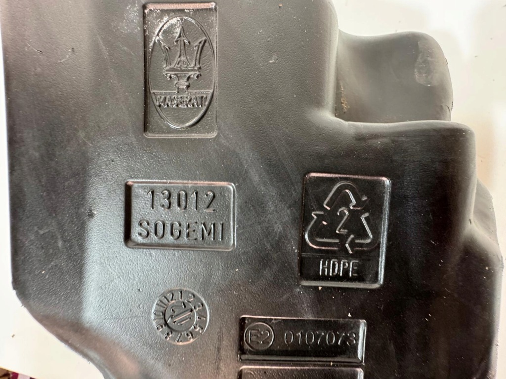 Maserati quattroporte v 5 бачок бак жидкость омывателя оригинал в Украине