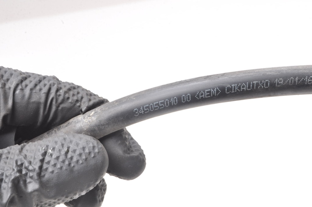 фото №5, Alfa romeo 4c 1.75 tbi 241km труба шланг wąż фільтра пального 345055010