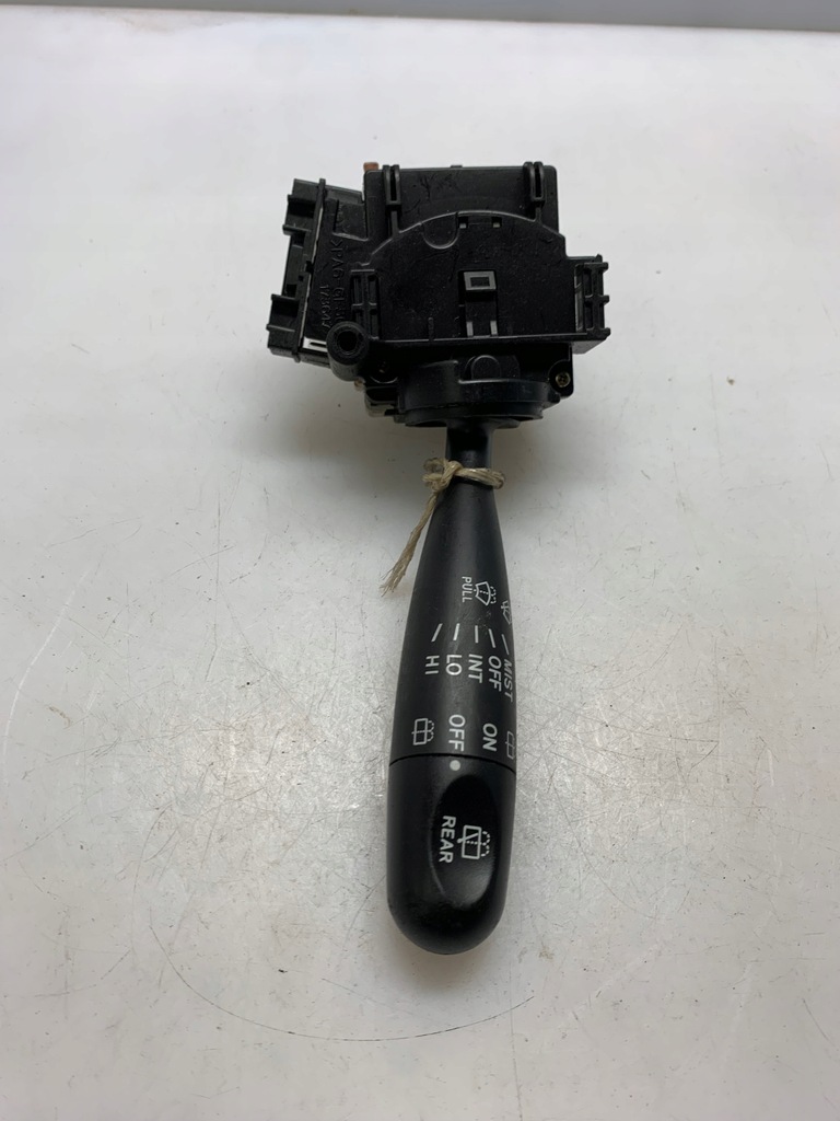 фото №1, Перемикач двірник toyota оригінальний номер 173647