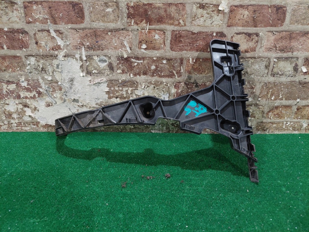 Купити Напрямна бампера правий задня audi q5 8r0 2008- rok