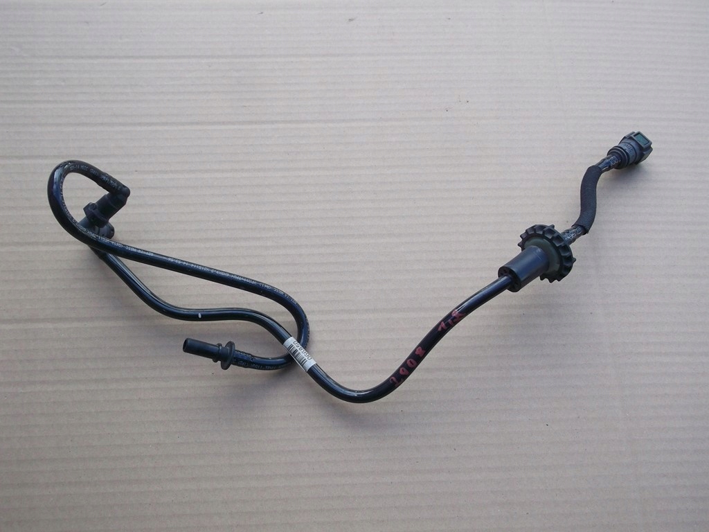 фото №1, Peugeot 2008 1,2 шланг вакуумa