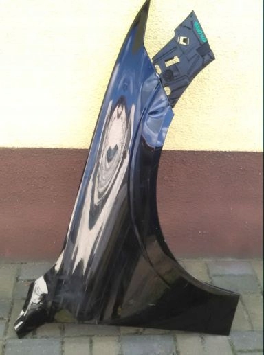 фото №1, Volvo xc60 ii 2017- крыло правый перед