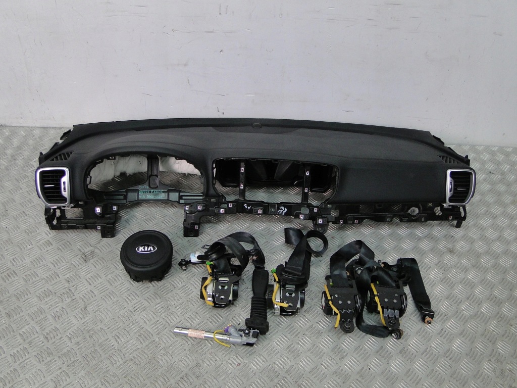 фото №1, Панель приладів консоль kia sportage 2017r 85721f1000