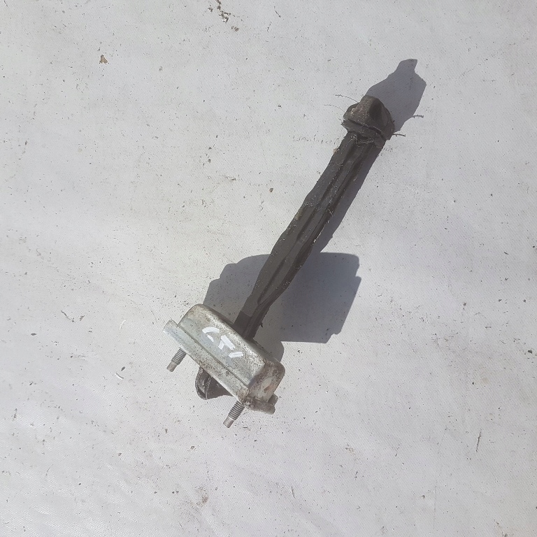 фото №1, Opel astra j gtc ограничитель дверь левый