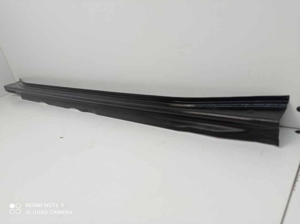 Mercedes sl r129 рестайлінг  нижні оздоблення двері l/p Ціна