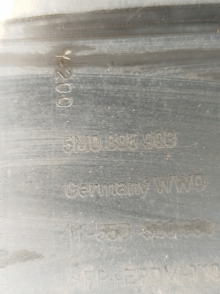 фото №15, Бампер перед передній vw golf 5 plus чорний 5m0805903