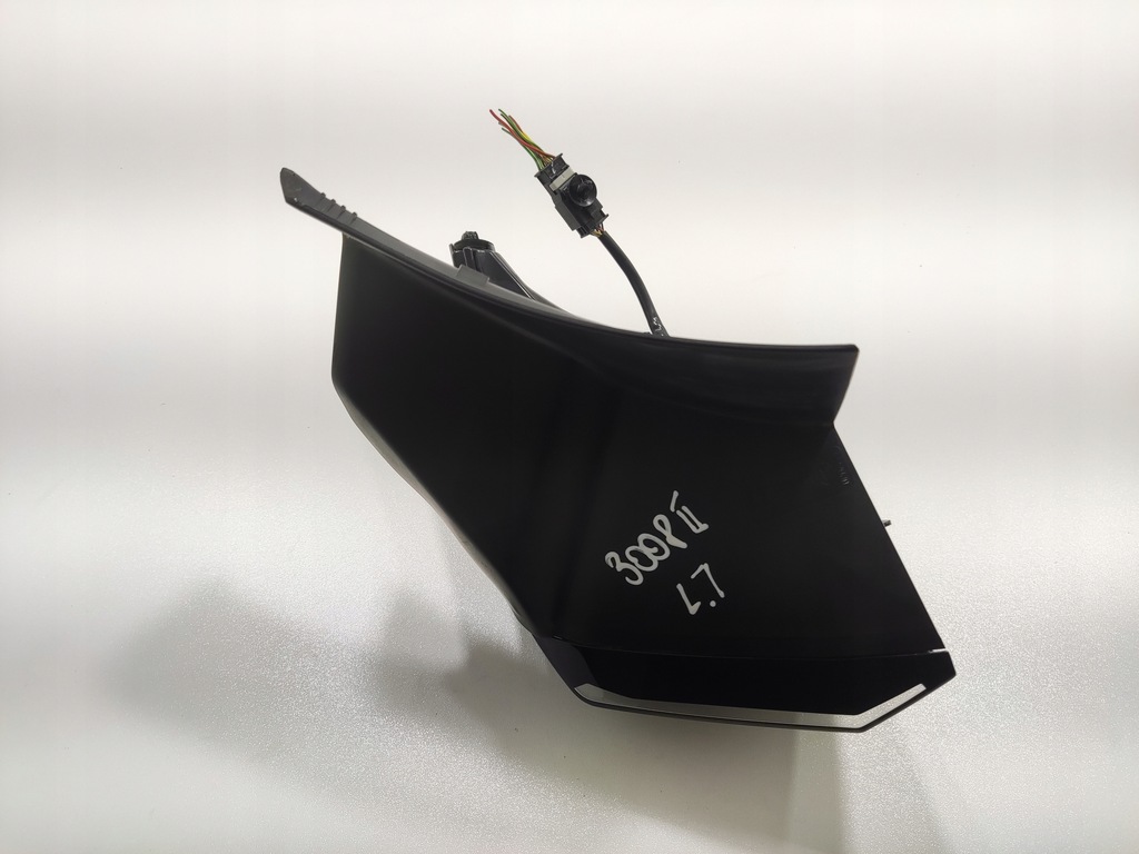 фото №8, Лампа ліва лівий задня задня w крила peugeot 3008 ii 9836231280 2020-2024