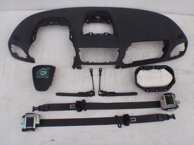 фото №1, Opel mokka панель приладів панель приладів консоль подушки безпеки ремені