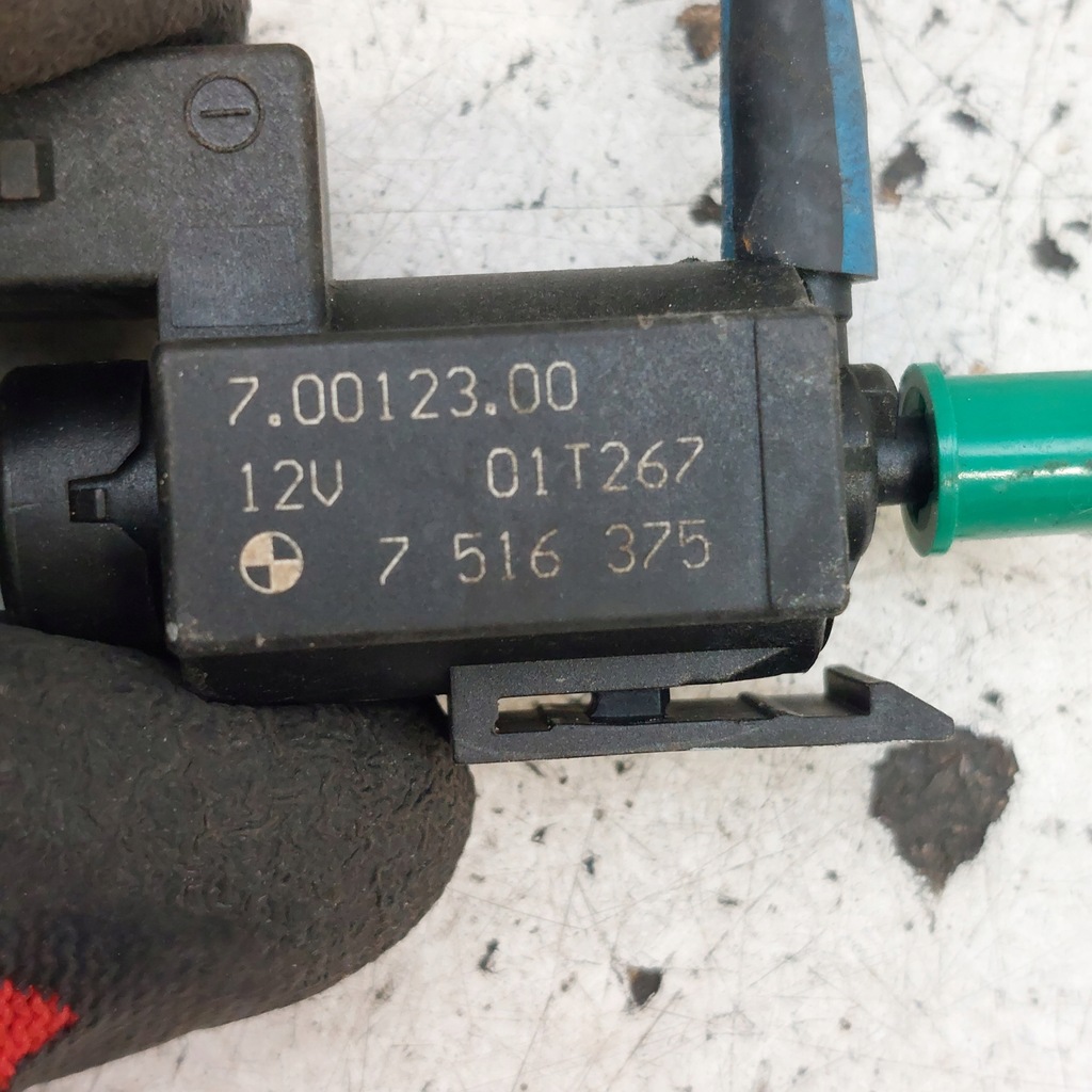 фото №11, Bmw 7 e65 електроклапан вакууму pierburg 7516375 7516376