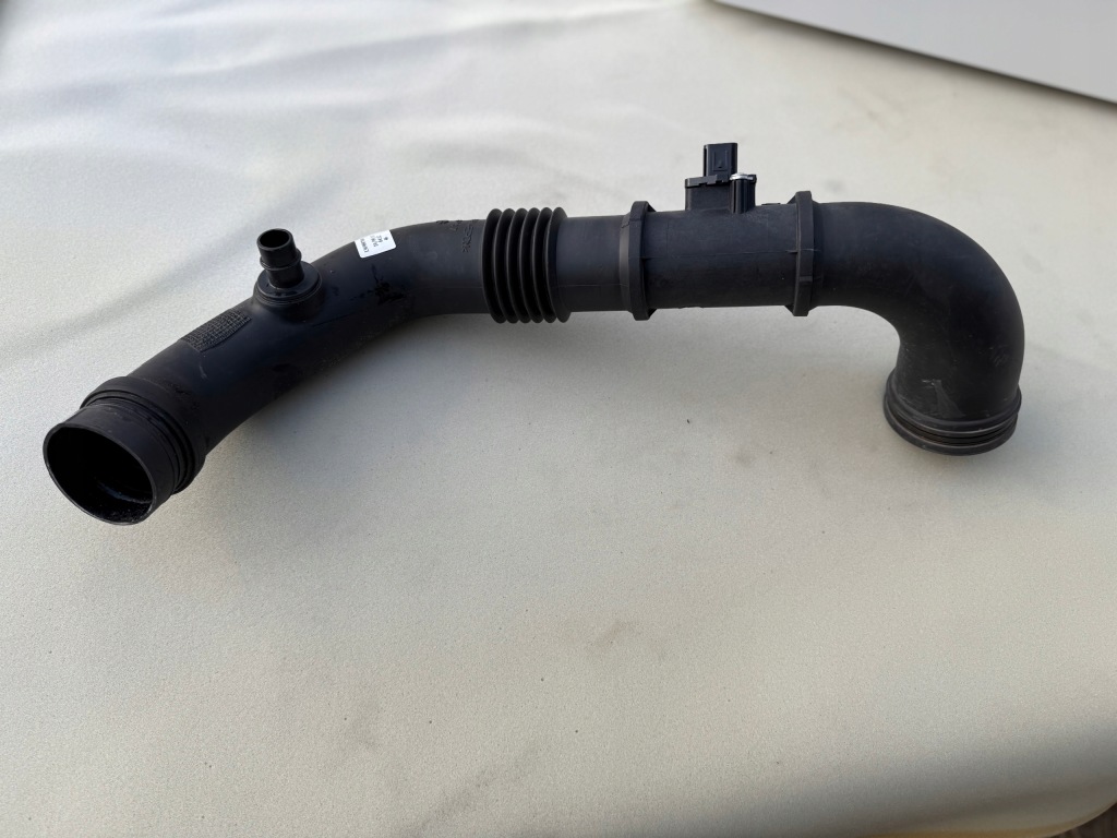 фото №1, Boxer jumper 2,2 hdi euro 5 2014- труба шланг расходомер 1369007080