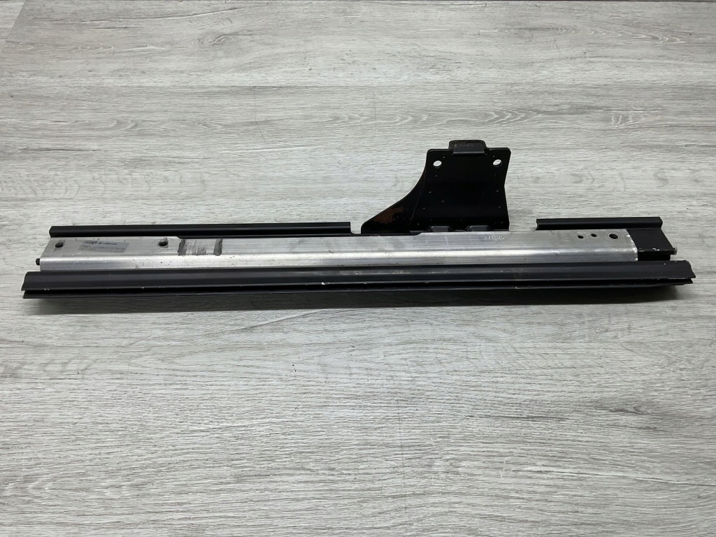 Купити Напрямна сидіння правого mercedes-benz sl r129 1299100889 a1299100889