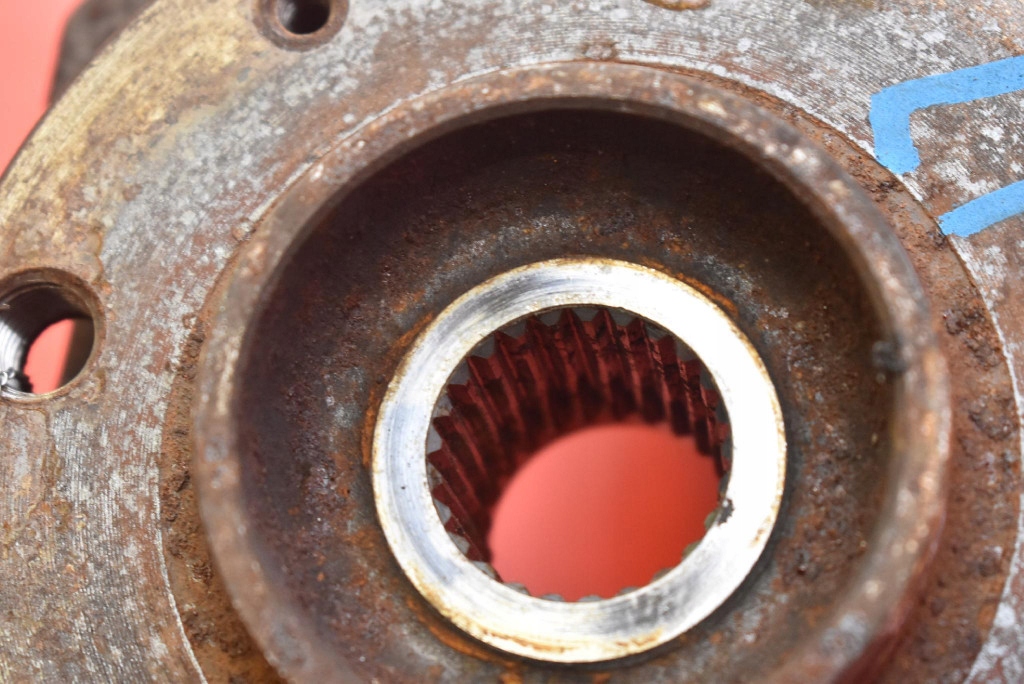 Поворотный кулак ступица левая перед citroen ds3 1.6 e-hdi 112 km 10-14 в Украине