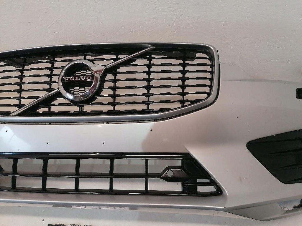 фото №7, Volvo xc60 r-design бампер перед 31449127 18-22