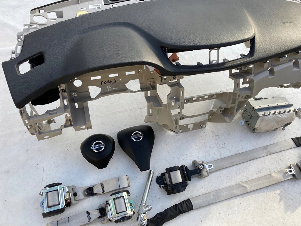 фото №6, Nissan rogue krem приборная панель консоль подушки безопасности ремни