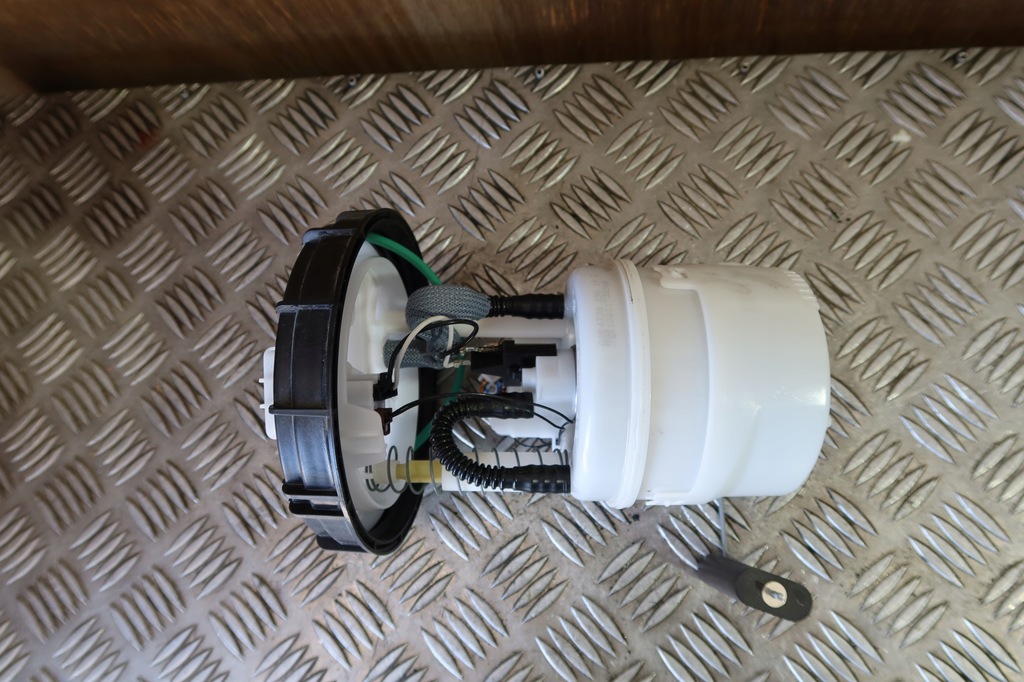 фото №5, Насос топлива renault clio v 172021210r