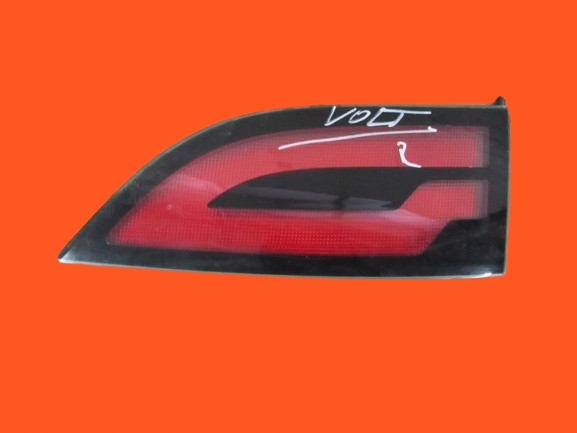 фото №1, Chevrolet volt 2010 лампа права задня з кришки 20989185