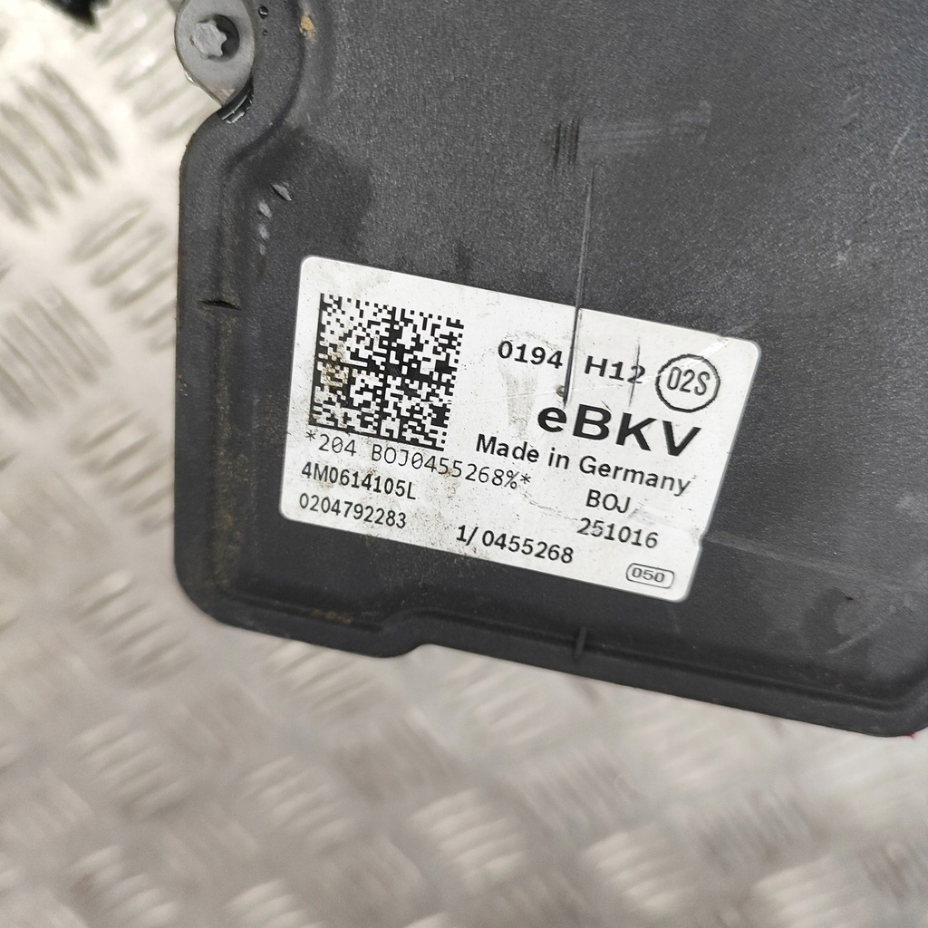 фото №7, Audi q7 4m 2017 усилитель тормоза